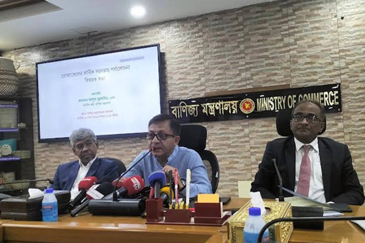 Edible oil prices will not rise, assures commerce minister