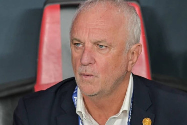Iraq coach Graham Arnold urges FIFA to delay World Cup playoff amid Iran war disruption