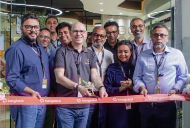 Banglalink unveils new Experience Center reflecting its customer-first approach