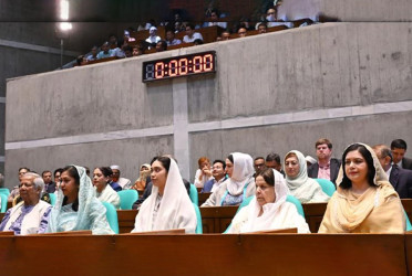 Dr. Yunus with the PM's family among audience in Parliament