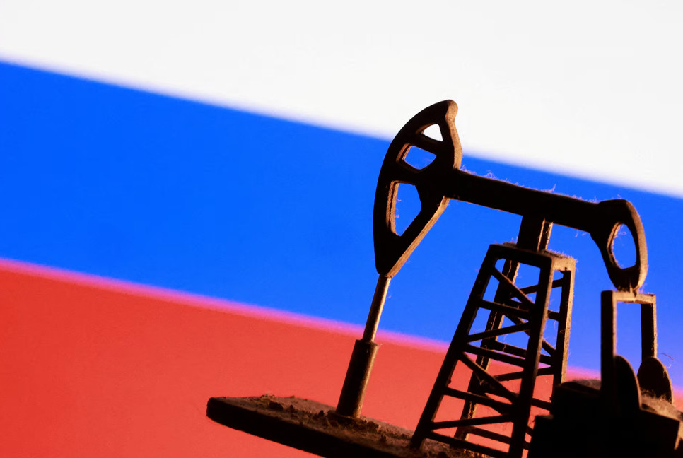 US issues 30-day waiver for purchase of Russian oil