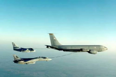 US refuelling aircraft crashed in western Iraq