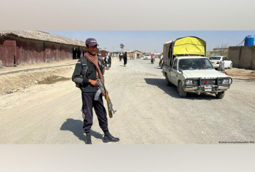 Pakistan bombs Kabul and Afghan border provinces