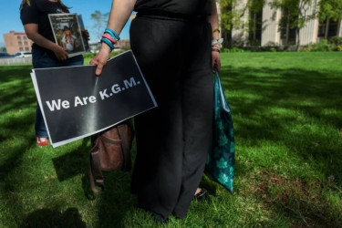 Jury signals tech giants may be liable in social media addiction trial