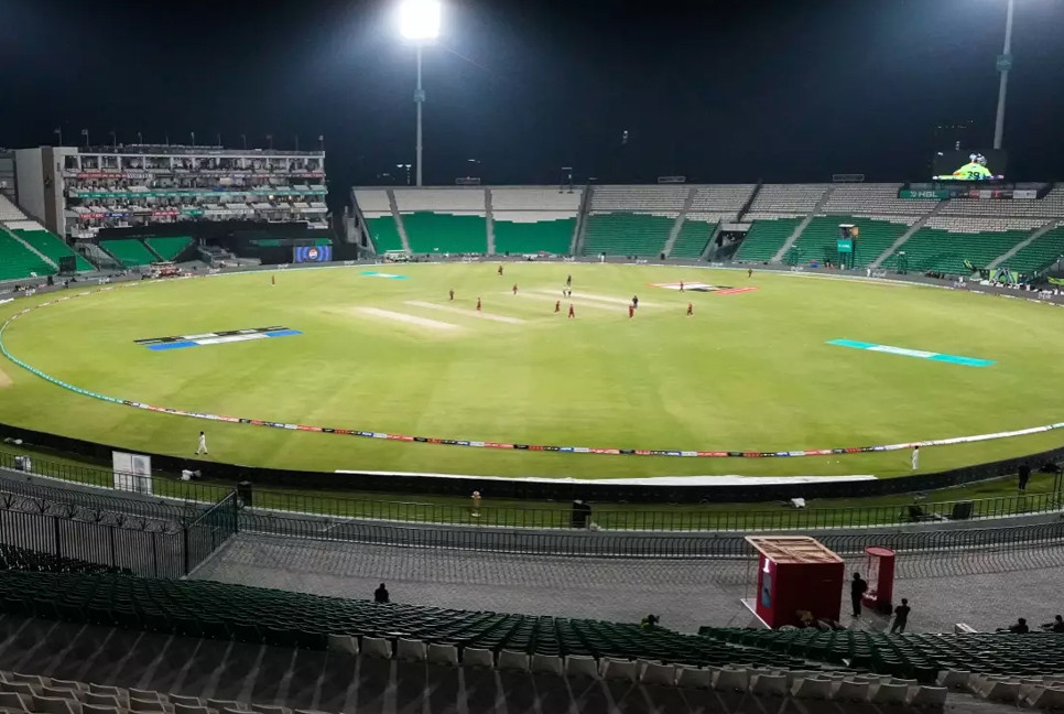 Lahore thrash Hyderabad in PSL opener as empty stands reflect fuel crisis