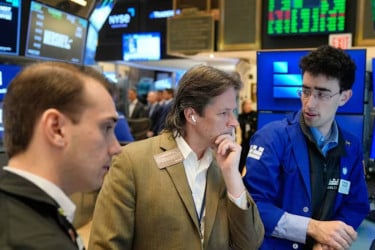 US stocks surge on hopes Iran war may end soon