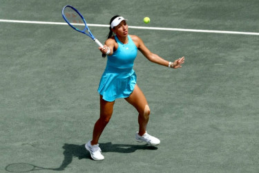 Resilient Pegula reaches WTA Charleston quarters with tiebreak win