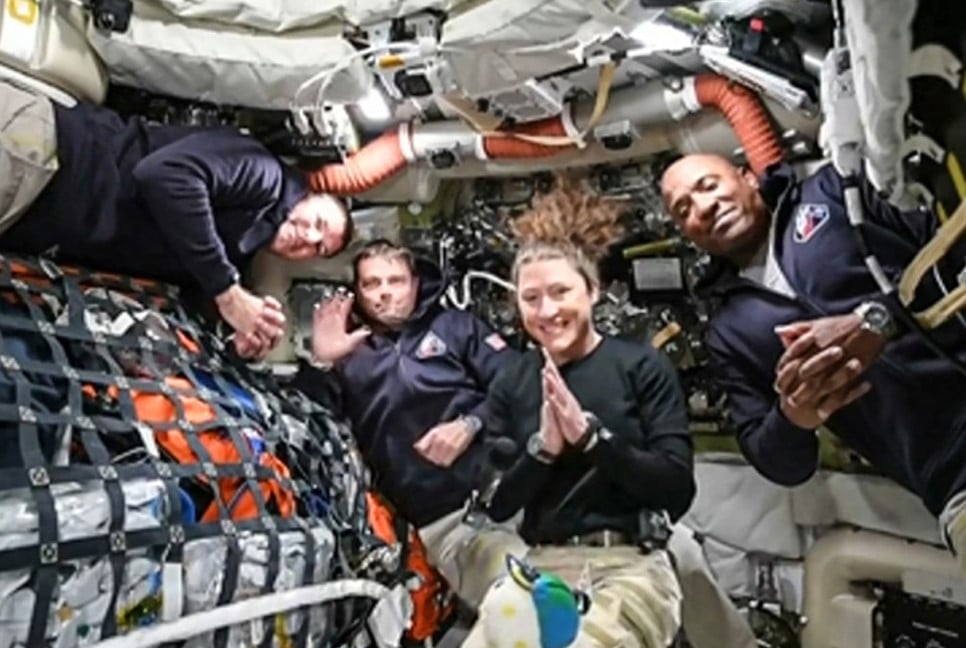 Artemis astronauts preparing for historic lunar flyby