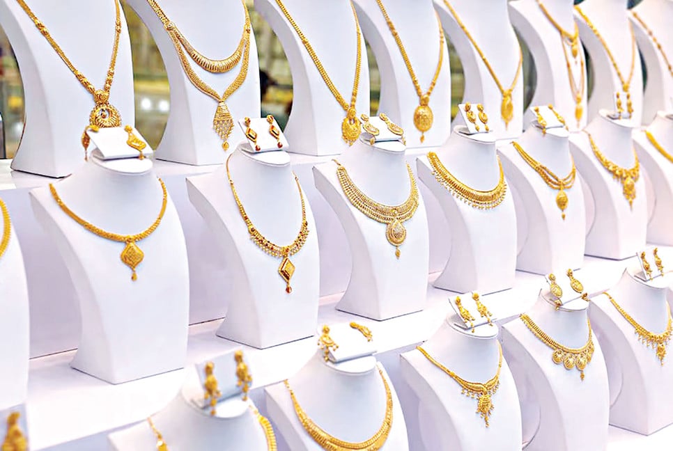 Gold price cut by Tk4,432 per bhori