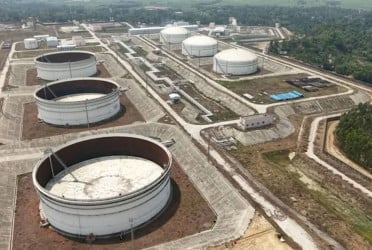 Oil pipeline project lies idle despite billions spent