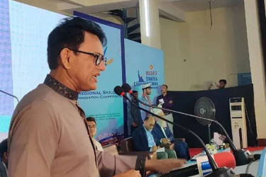 Education minister tells students: “You fail now, I fail after six months”