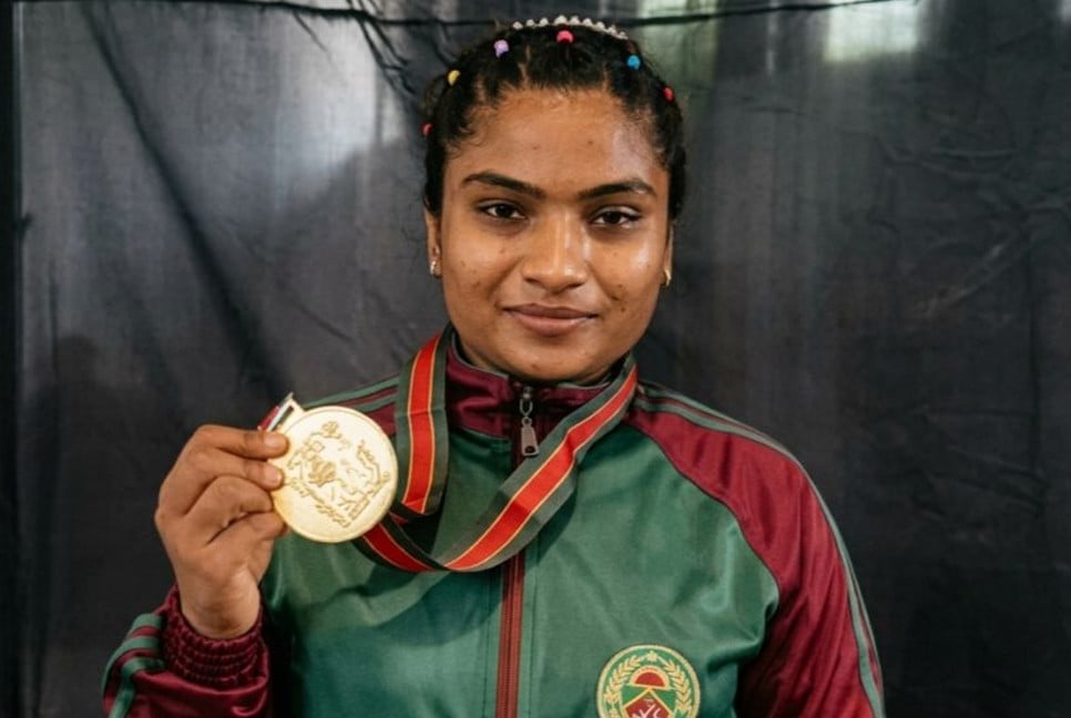 Weightlifter Mabia handed two-year ban after failing doping test