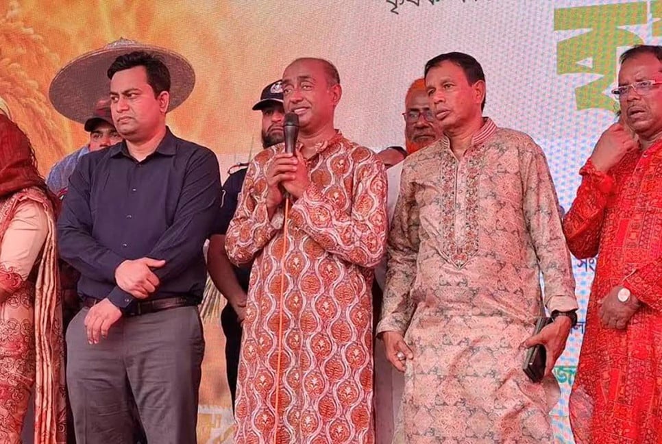 No room for political considerations in distributing farmer cards: Law Minister