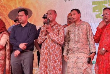 No room for political considerations in distributing farmer cards: Law Minister