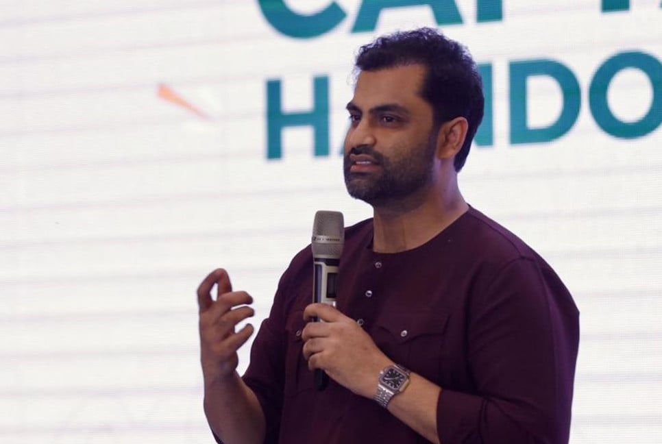 Tamim unveils ‘captains’ card’ to honor Bangladesh leaders