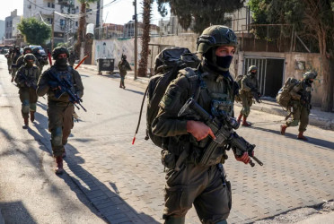 Israeli raids across West Bank leave dozens arrested