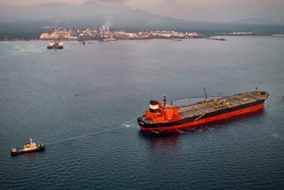 US grants Bangladesh 60-day waiver in importing fuel oil from Russia