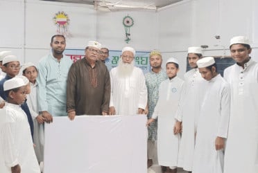 Shuvosangho donates educational materials to madrasa in Dhaka