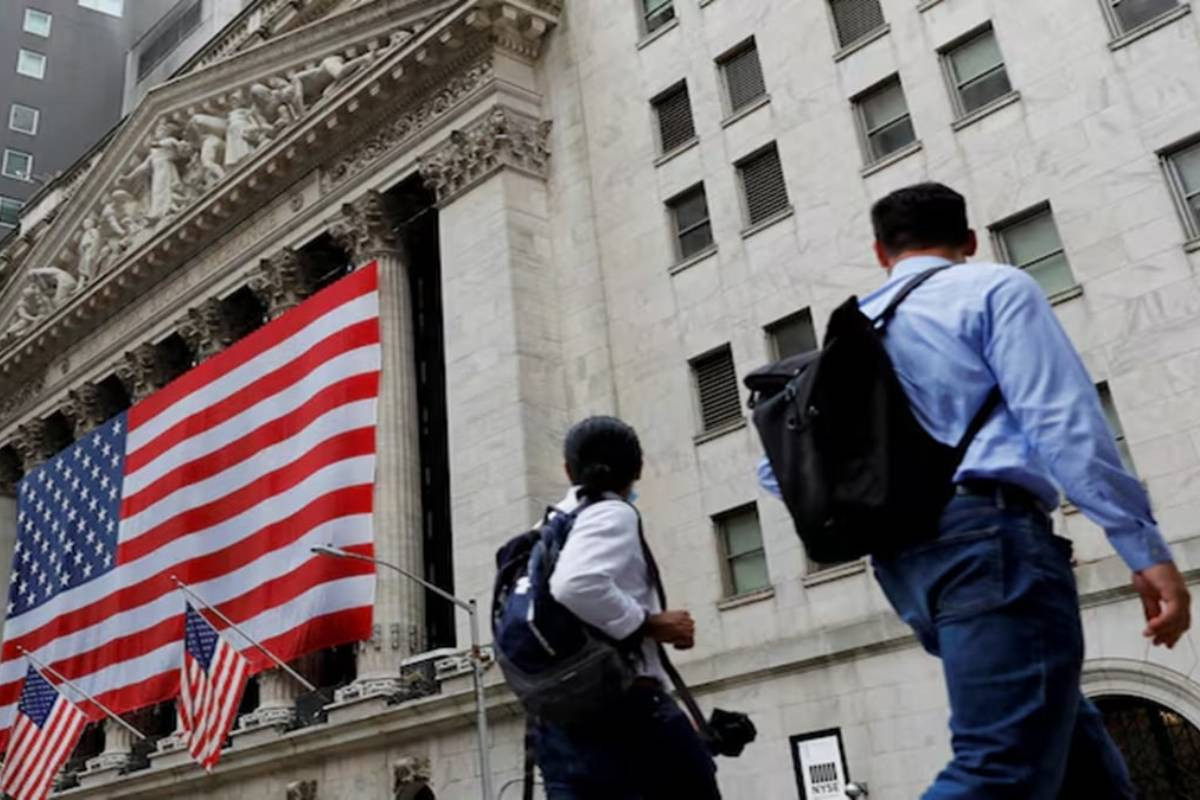 Oil prices plunge as Wall Street hits record after Hormuz reopening