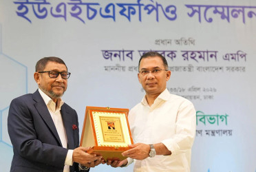 ‘Minister praises me a little less’, PM tells Health Minister