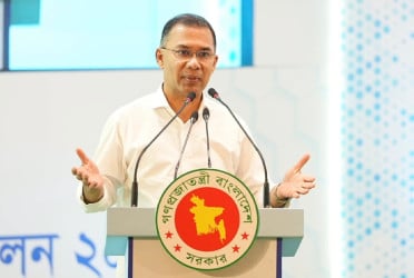 Govt pledge-bound to improve, decentralize health services: PM