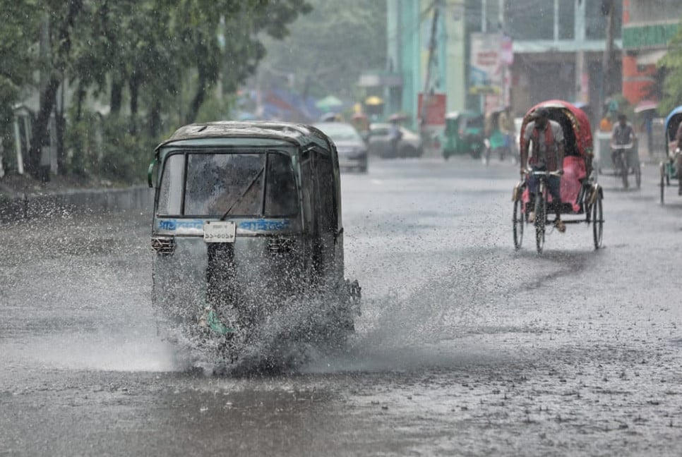 Rain, thundershowers likely in Dhaka, 6 other divisions