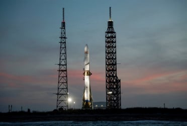 Blue Origin set to launch rocket with reusable booster for first time