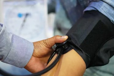 Neurologist explains how blood pressure at 30 can decide heart attack at 50