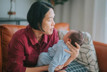 Babies born to mums in their 40s on the rise in Singapore