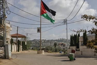 Palestinians hold first elections since Gaza war amid limited competition