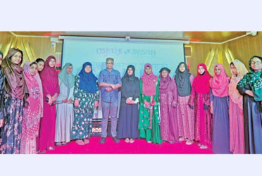 Underprivileged women receive sewing machines in Sirajganj