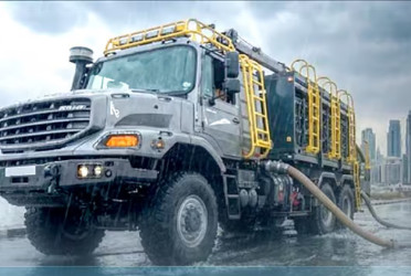Dubai rolls out vehicle to tackle flooding