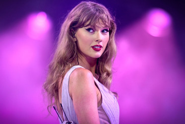 Taylor Swift files trademarks to protect voice and image from AI deepfakes