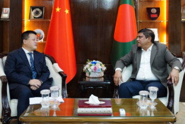 Chinese envoy calls on PM’s defense adviser