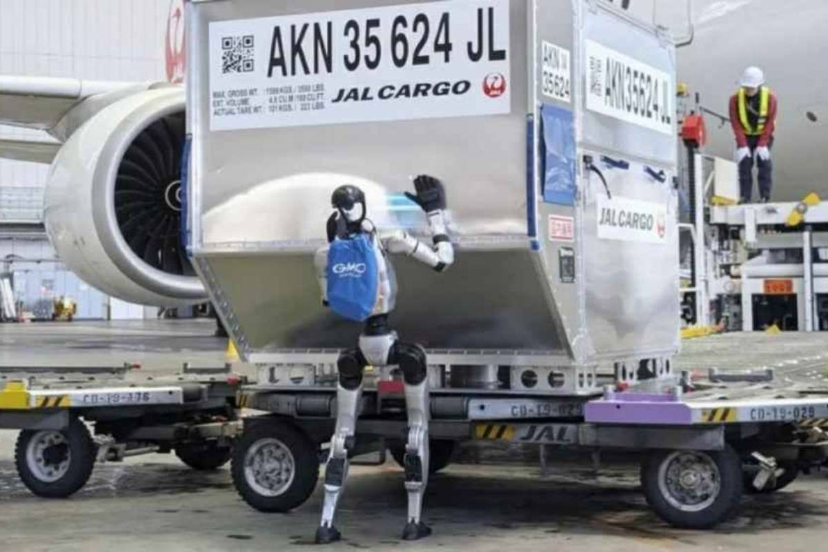 Japan airport to test humanoid robots for ground handling at Haneda