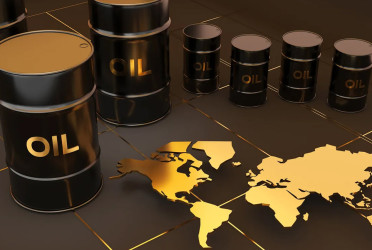 Oil rises on reports US will extend Iran blockade