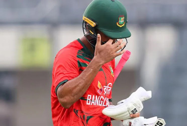 Bangladesh all out for 102 in Mirpur decider