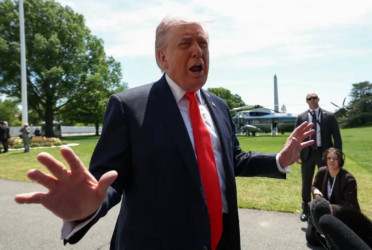 Trump says US Navy acting ‘like pirates’