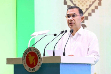 PM urges govt officials to embrace all positions for effective administration