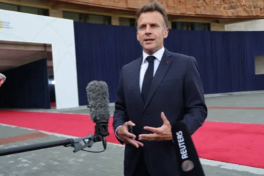 France’s Macron urges coordinated US-Iran effort to reopen Strait of Hormuz