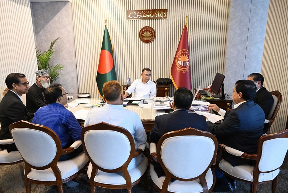 Govt determined to keep road communications smooth: PM