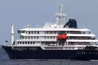 Spain prepares evacuation as hantavirus-hit cruise ship nears Canary Islands