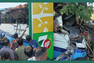 Four killed, dozens injured in head-on bus collision in Chattogram