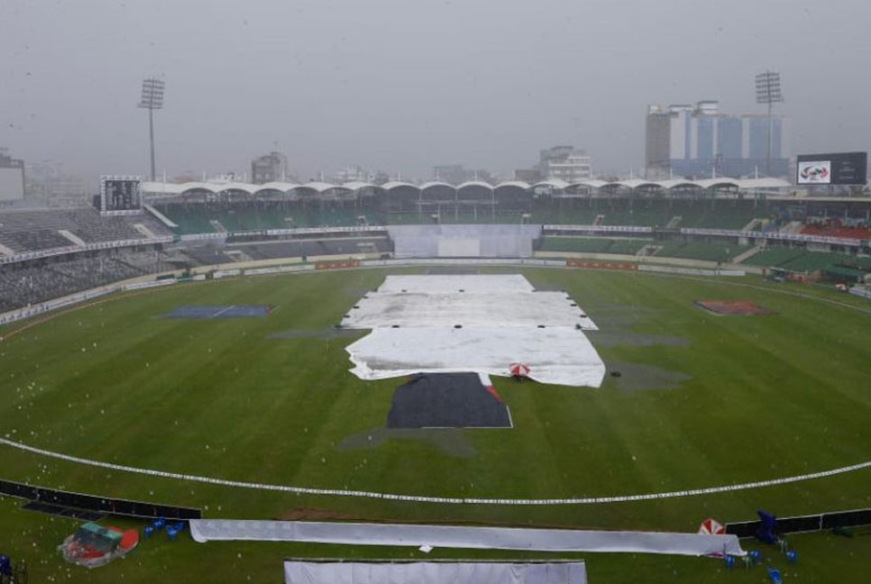 Rain halts play as Rizwan, Salman drag Pakistan back into Mirpur Test