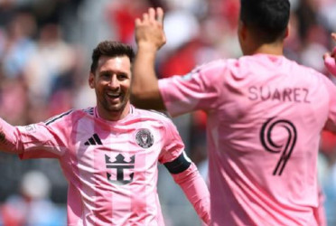 Messi sets MLS record as Inter Miami bounce back with 4-goal Toronto win