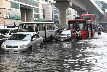Waterlogging: 141 spots in Dhaka at risk