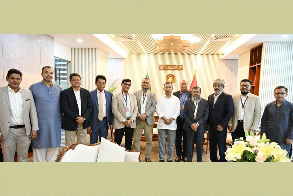 BGMEA, BKMEA leaders meet PM