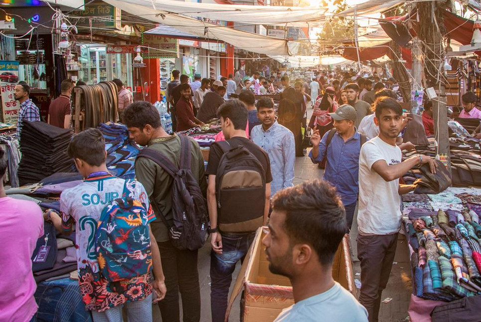 Pavement businesses will increase pressure on city life