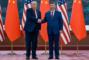 Xi hails new era in US-China ties, warns Trump on Taiwan