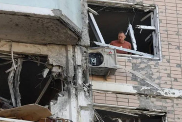 Large-scale Ukrainian drone attack kills three in Moscow